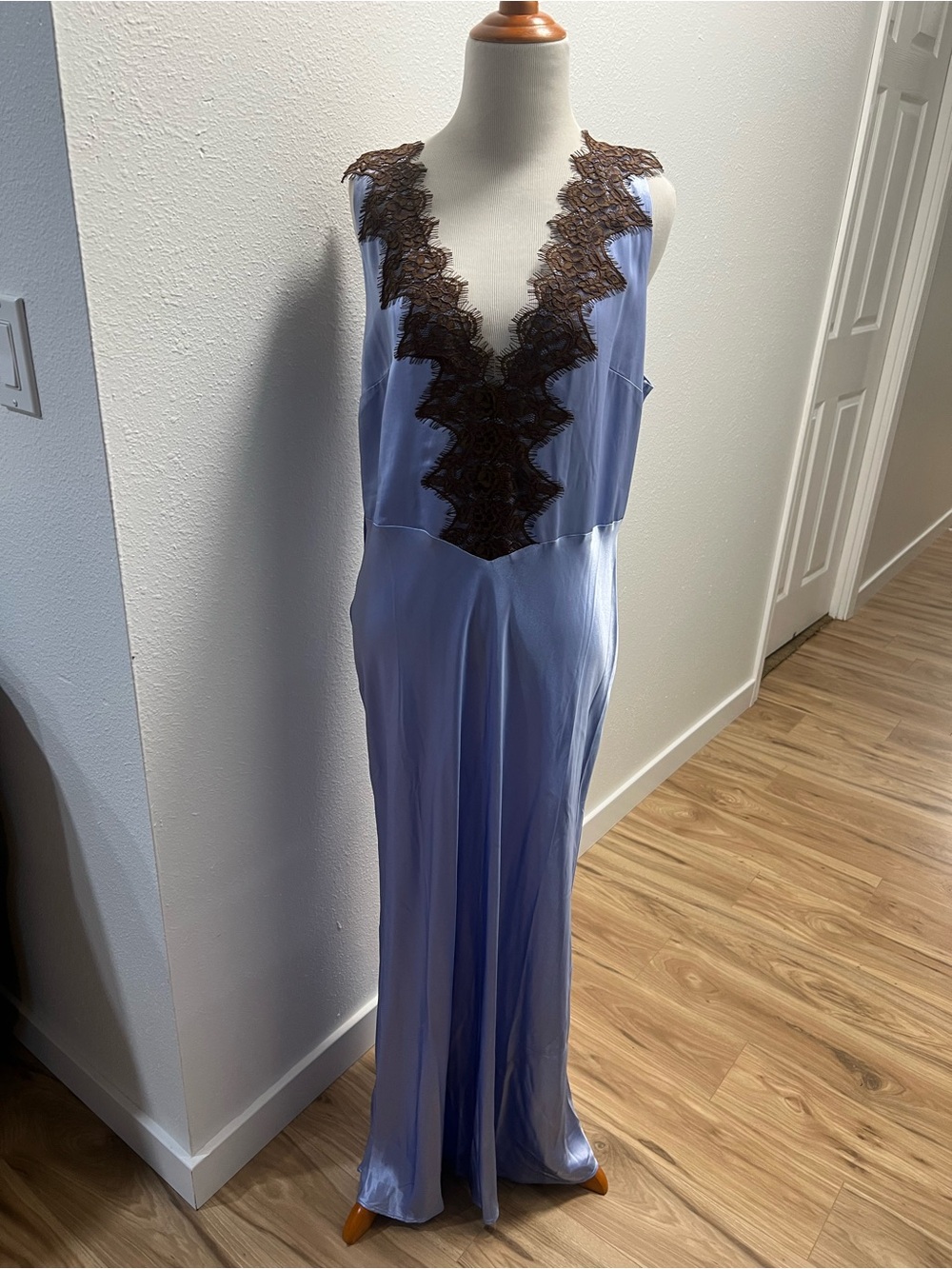 Lace-Trim V-Neck Blue Evening Dress